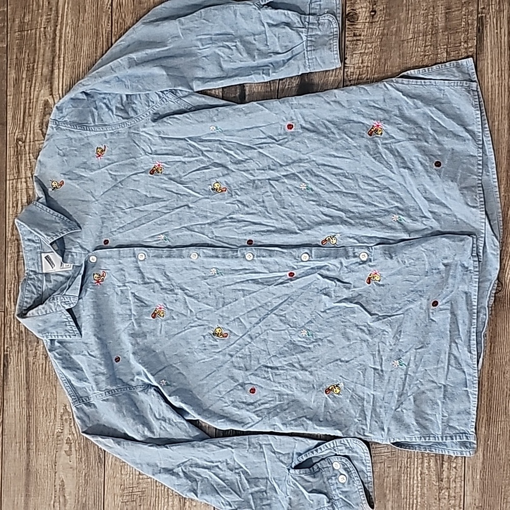 Vintage 90s Women’s Looney Tunes Tweety Bird Embroidered Button Up Shirt…